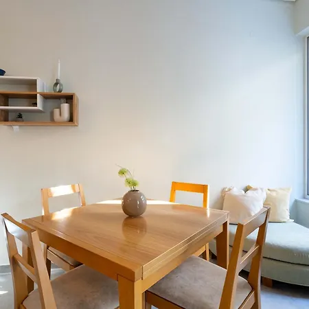 Seaside Retreat For Relaxed Апартаменты *
